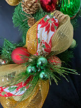 Load image into Gallery viewer, Garland Christmas Wreath
